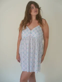 Dresses & Skirts><noscript><img width=