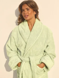 Robes><noscript><img width=