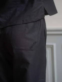 Pants><noscript><img width=