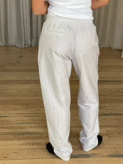 Pants|Sets><noscript><img width=