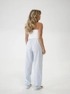 Pants|Sets><noscript><img width=