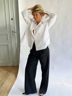Shirts & Blouses><noscript><img width=
