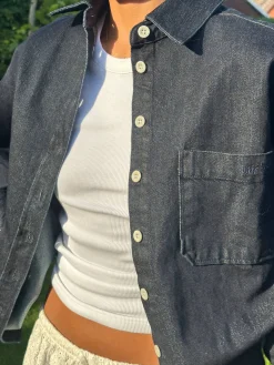 Shirts & Blouses><noscript><img width=
