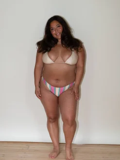 Swimwear><noscript><img width=