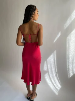 Dresses & Skirts><noscript><img width=
