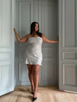 Dresses & Skirts>Djerf Avenue Dream Dress Mini Pebble