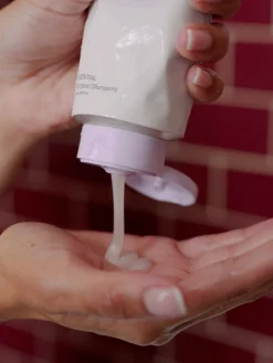 Shampoo & Conditioner><noscript><img width=