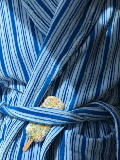 Robes><noscript><img width=