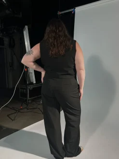 Pants><noscript><img width=