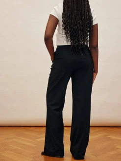 Pants><noscript><img width=
