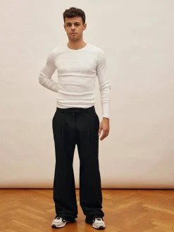Pants><noscript><img width=