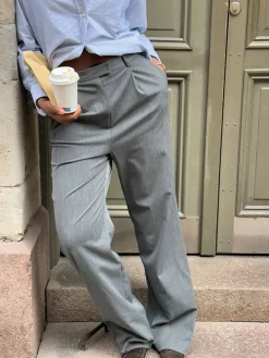 Pants><noscript><img width=