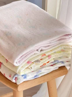 Towels><noscript><img width=