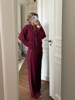 Pjs>Djerf Avenue Go Slow Pants Burgundy