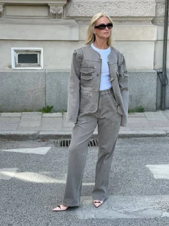 Pants|Jeans><noscript><img width=