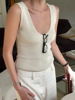 T-Shirts & Tops|Knitwear>Djerf Avenue Knitted Tank Top Ivory