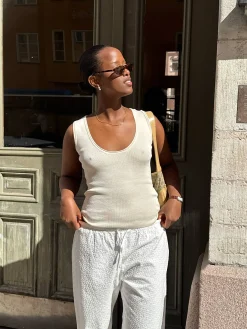 T-Shirts & Tops|Knitwear>Djerf Avenue Knitted Tank Top Ivory