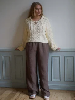 Pants><noscript><img width=