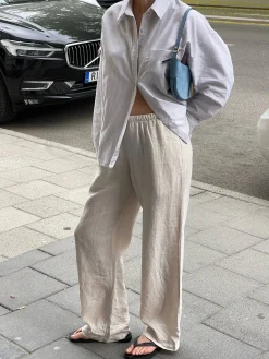 Pants><noscript><img width=