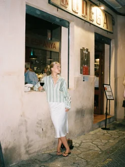 Shirts & Blouses><noscript><img width=