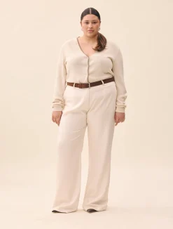 Pants><noscript><img width=