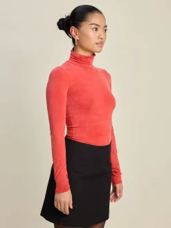 T-Shirts & Tops>Djerf Avenue Occasion Turtleneck Top Red