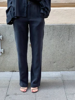 Pants|Sets><noscript><img width=