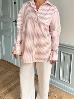 Shirts & Blouses><noscript><img width=
