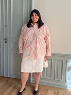 Shirts & Blouses><noscript><img width=