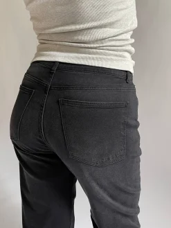 Jeans>Djerf Avenue Straight Jeans Black - Tall