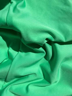 Swimwear><noscript><img width=